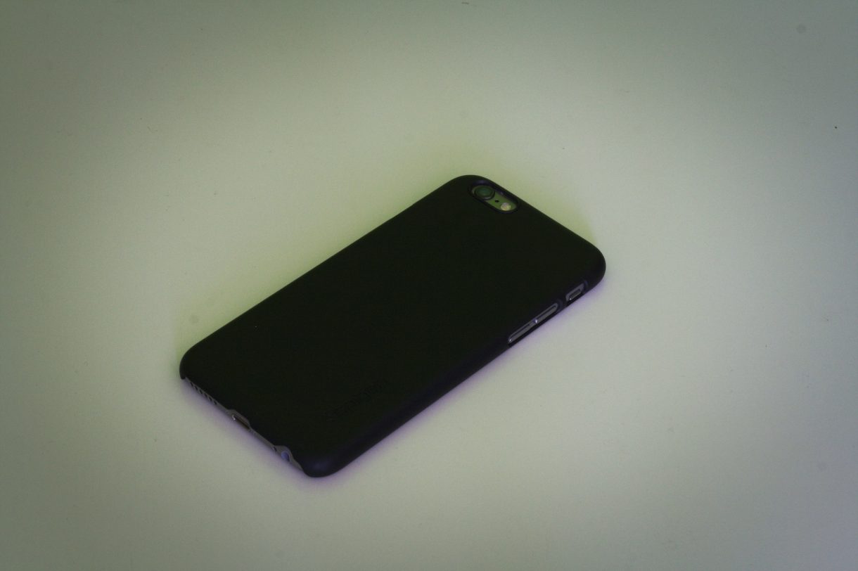 iPhone 6 Test mit Hülle von hinten